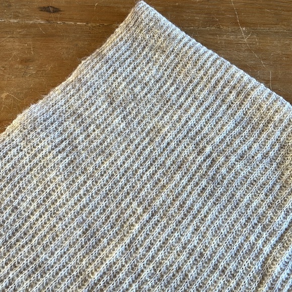 NWT ANTHROPOLOGIE WIDE SCARF - Picture 6 of 7